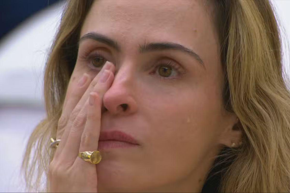 Ana Paula Renault se emociona ao recordar seu pai no BBB 26